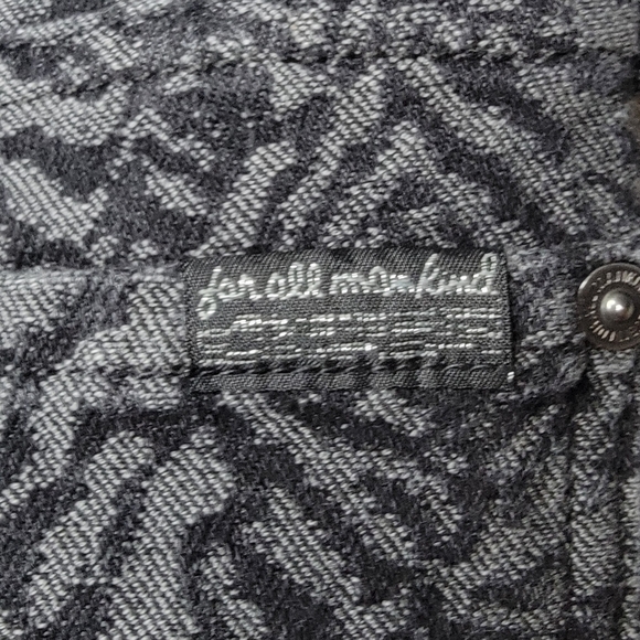 7 For All ManKind Black and Gray Cheveron Patterned Pants - Picture 5 of 8